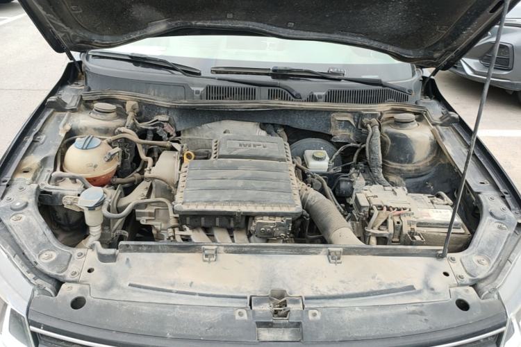 Used Volkswagen Lavida 2017 1.6L Automatic Fashion Edition Engine Bay