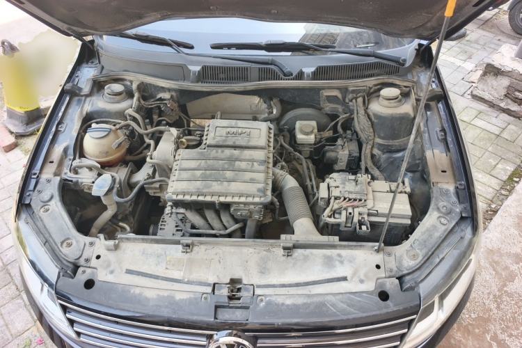 Used Volkswagen Lavida 2017 1.6L Automatic Fashion Edition Engine Bay