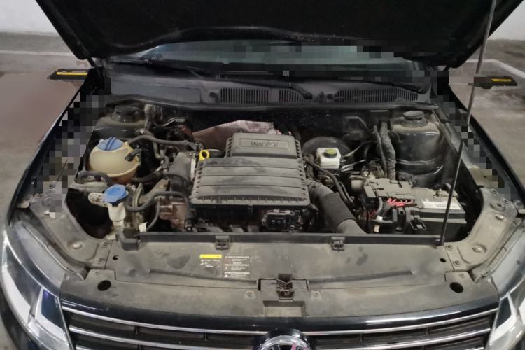 Used Volkswagen Lavida 2017 1.6L Automatic Comfort Edition Engine Bay