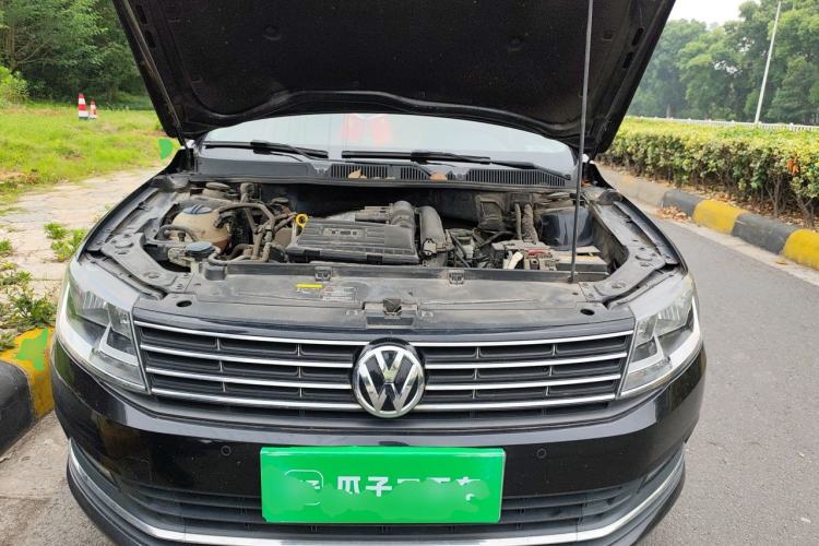 Used Volkswagen Lavida 2017 230TSI DSG Comfort Edition Engine Bay