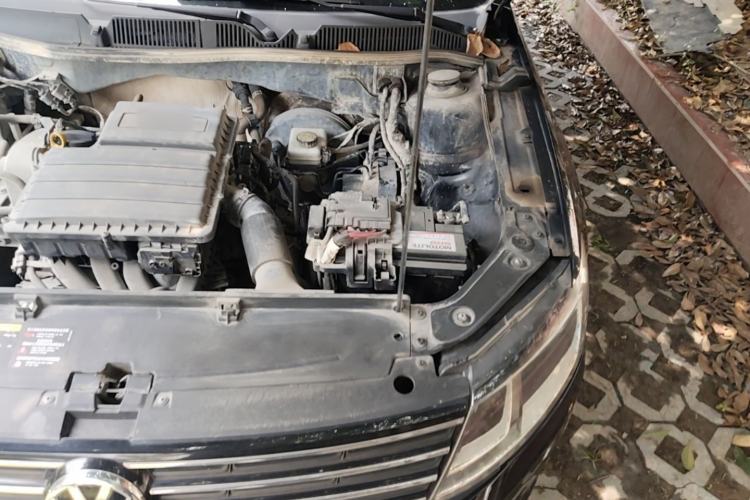 Used Volkswagen Lavida 2017 1.6L Manual Fashion Edition Engine Bay Left