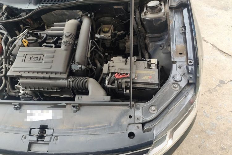 Used Volkswagen Lavida 2017 230TSI DSG Comfort Edition Engine Bay Left