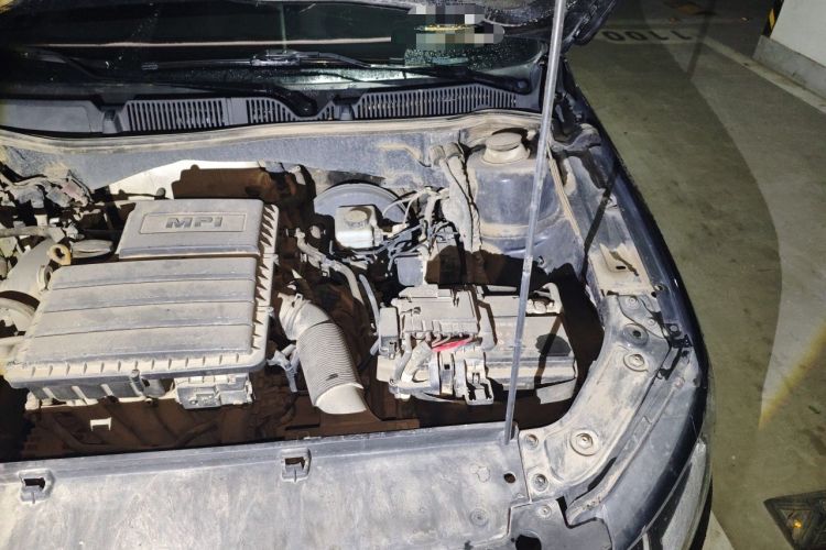 Used Volkswagen Lavida 2017 1.6L Automatic Comfort Edition Engine Bay Left