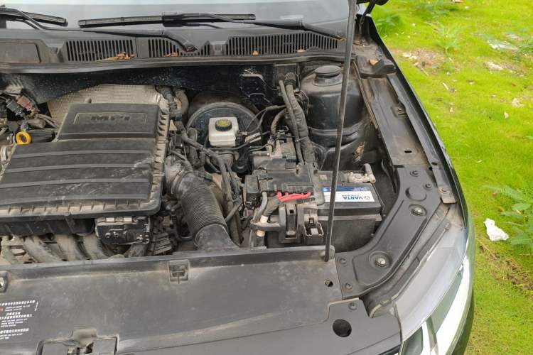 Used Volkswagen Lavida 2017 1.6L Automatic Comfort Edition Engine Bay Left