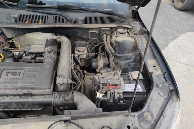 Used Volkswagen Lavida 2017 230TSI DSG Comfort Edition Engine Bay Left