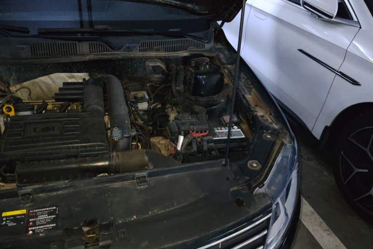 Used Volkswagen Lavida 2017 230TSI DSG Comfort Edition Engine Bay Left