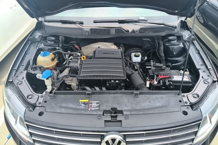Used Volkswagen Lavida 2017 1.6L Automatic Comfort Edition Engine Bay