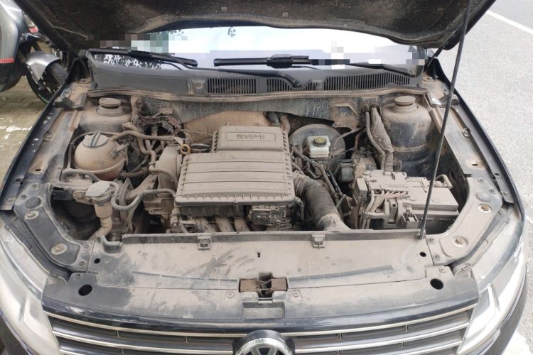 Used Volkswagen Lavida 2017 1.6L Automatic Comfort Edition Engine Bay