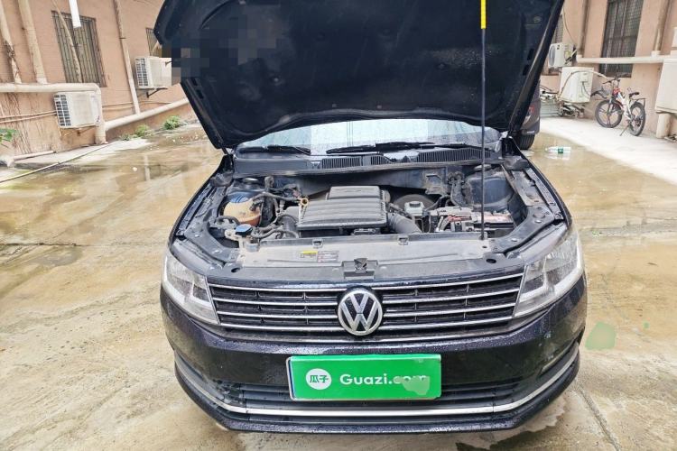 Used Volkswagen Lavida 2017 1.6L Manual Comfort Edition Engine Bay