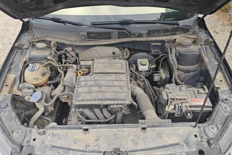 Used Volkswagen Lavida 2017 1.6L Automatic Fashion Edition Engine Bay