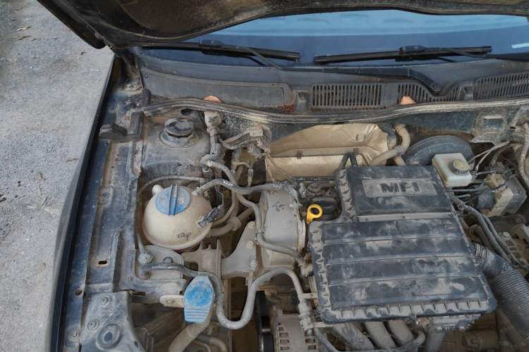 Used Volkswagen Lavida 2017 1.6L Automatic Comfort Edition Engine Bay Right