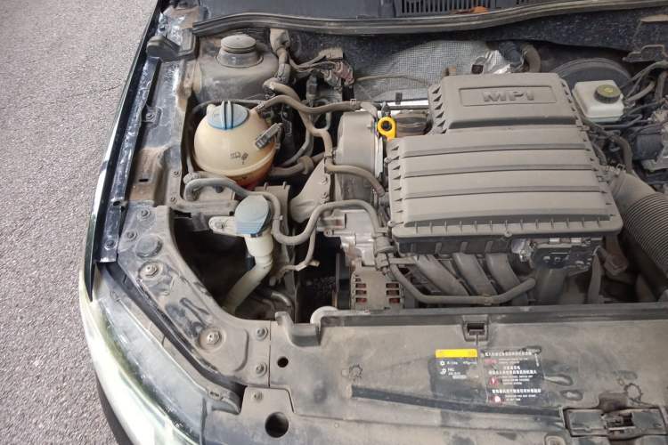 Used Volkswagen Lavida 2017 1.6L Manual Comfort Edition Engine Bay Right