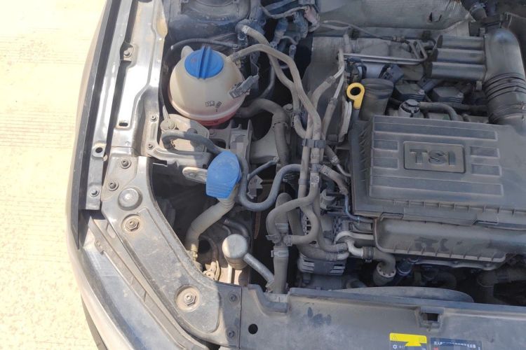 Used Volkswagen Lavida 2017 230TSI DSG Comfort Edition Engine Bay Right