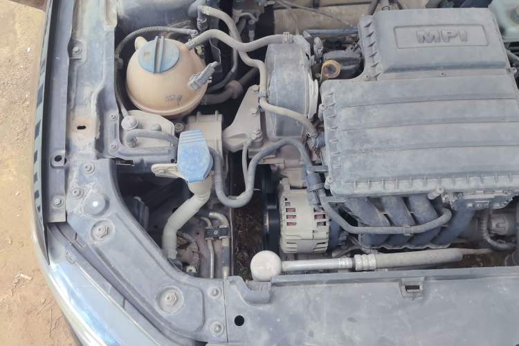 Used Volkswagen Lavida 2017 1.6L Manual Comfort Edition Engine Bay Right