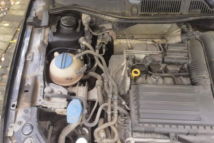 Used Volkswagen Lavida 2017 230TSI DSG Comfort Edition Engine Bay Right