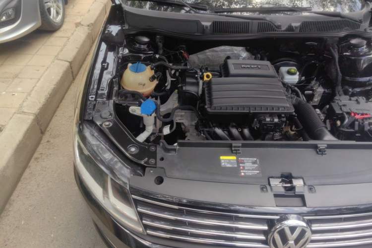 Used Volkswagen Lavida 2017 1.6L Automatic Comfort Edition Engine Bay Right