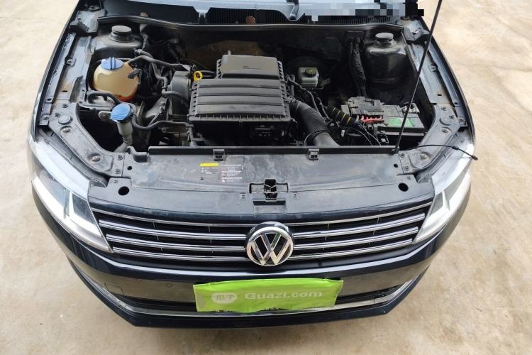Used Volkswagen Lavida 2017 1.6L Automatic Comfort Edition Engine Bay