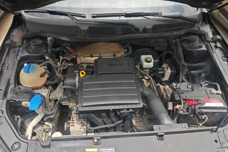 Used Volkswagen Lavida 2017 1.6L Automatic Fashion Edition Engine Bay