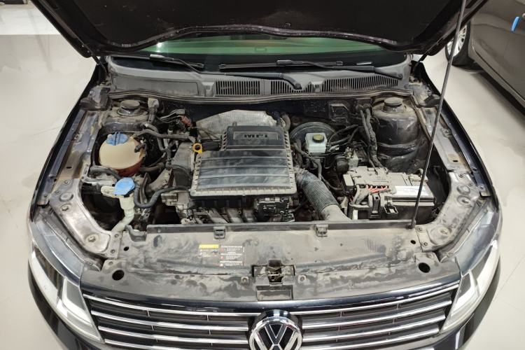 Used Volkswagen Lavida 2017 1.6L Manual Comfort Edition Engine Bay