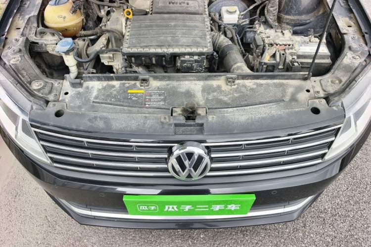 Used Volkswagen Lavida 2017 1.6L Automatic Comfort Edition Engine Bay