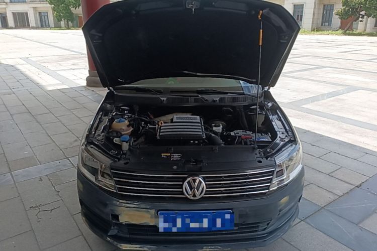 Used Volkswagen Lavida 2017 1.6L Automatic Fashion Edition Engine Bay
