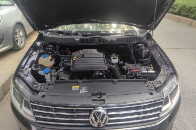 Used Volkswagen Lavida 2017 1.6L Automatic Comfort Edition Engine Bay