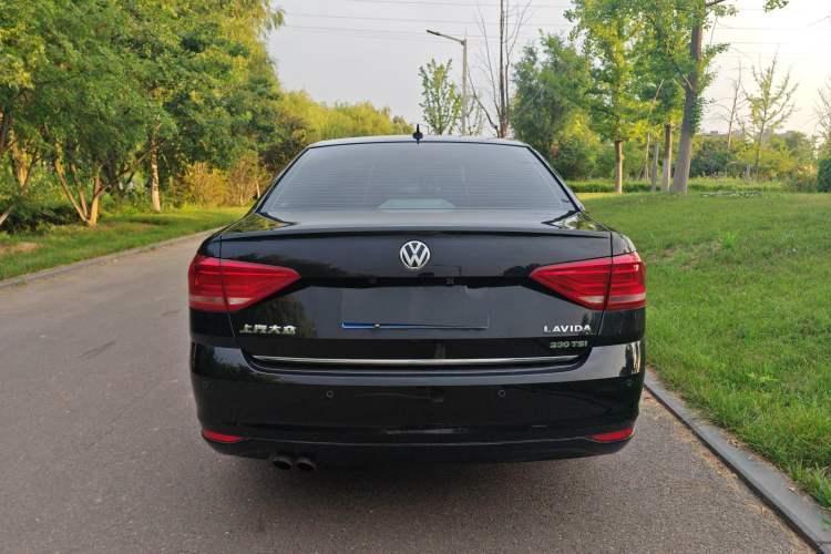 Used Volkswagen Lavida 2017 230TSI DSG Comfort Edition Exterior 5