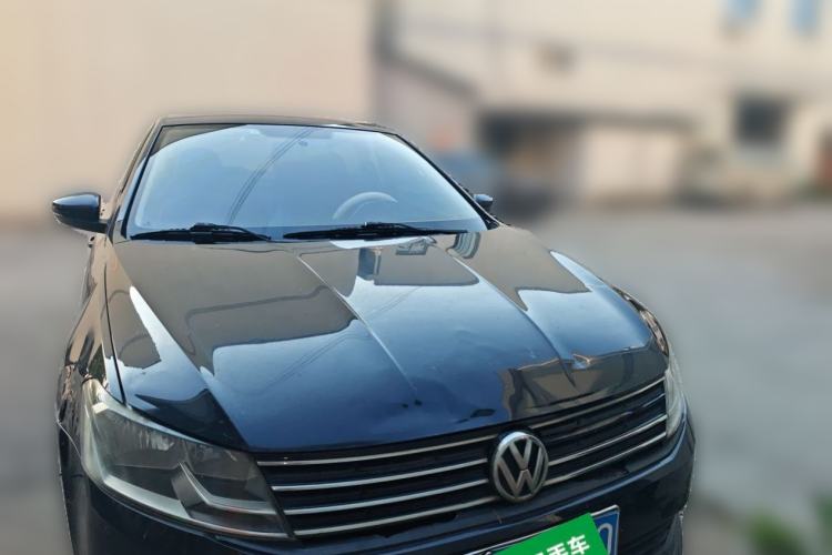 Used Volkswagen Lavida 2017 1.6L Manual Fashion Edition Front