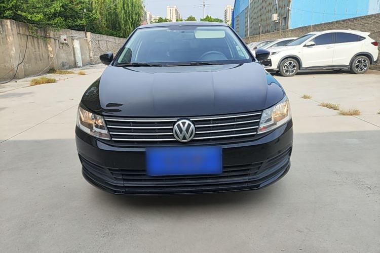 Used Volkswagen Lavida 2017 1.6L Manual Fashion Edition Front