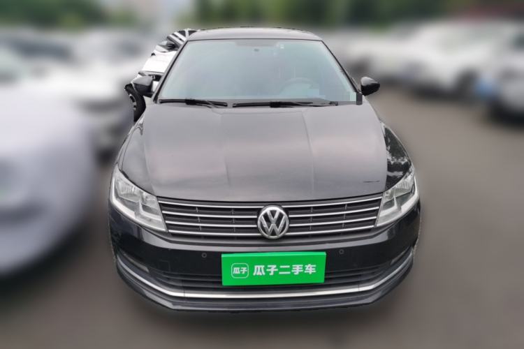 Used Volkswagen Lavida 2017 1.6L Automatic Comfort Edition Front