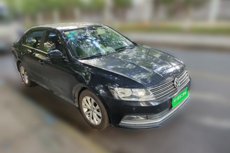 Used Volkswagen Lavida 2017 1.6L Automatic Comfort Edition Front Right 45 Deg