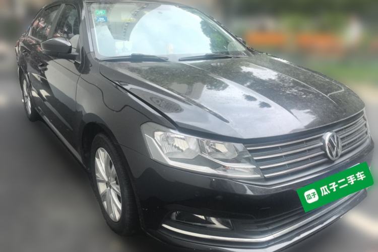 Used Volkswagen Lavida 2017 1.6L Automatic Comfort Edition Front Right 45 Deg