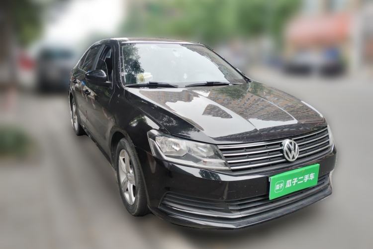 Used Volkswagen Lavida 2017 1.6L Automatic Fashion Edition Front Right 45 Deg