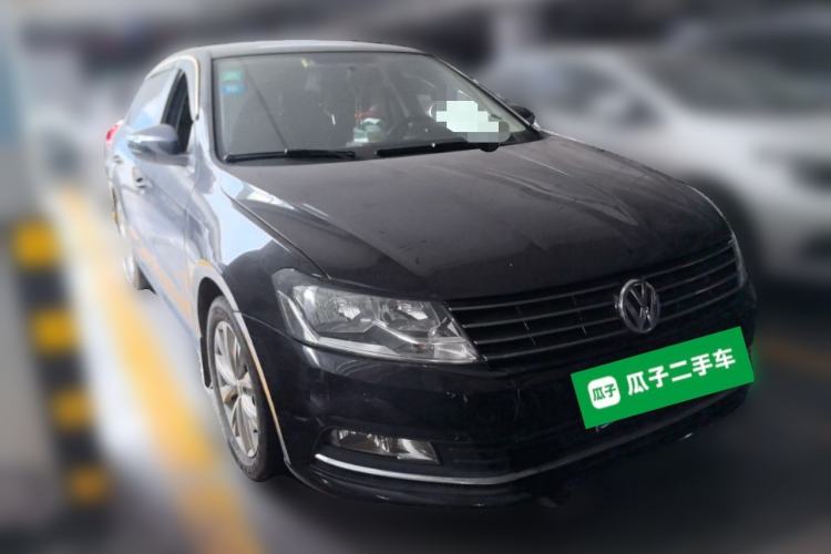 Used Volkswagen Lavida 2017 1.6L Automatic Comfort Edition Front Right 45 Deg
