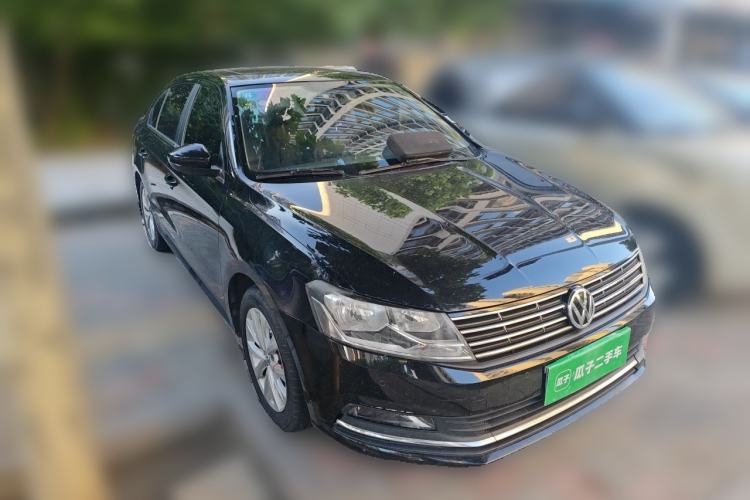 Used Volkswagen Lavida 2017 1.6L Automatic Comfort Edition Front Right 45 Deg