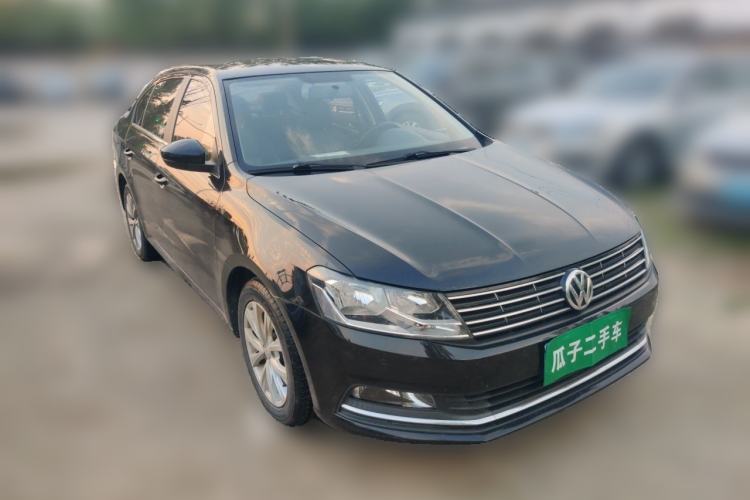 Used Volkswagen Lavida 2017 1.6L Automatic Comfort Edition Front Right 45 Deg