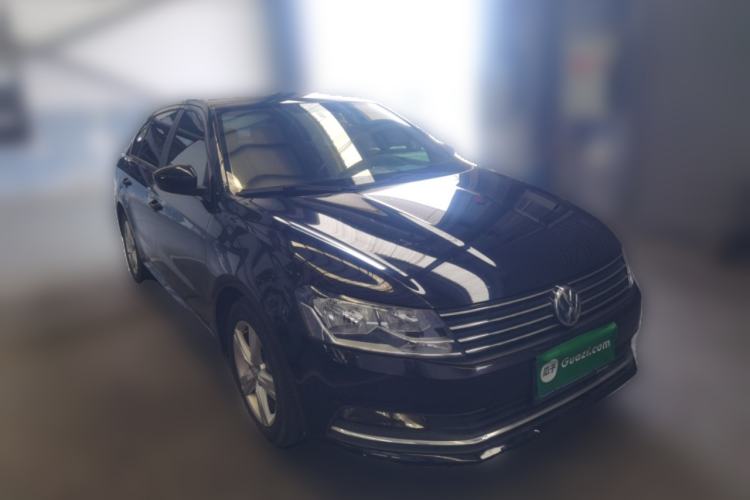 Used Volkswagen Lavida 2017 1.6L Automatic Fashion Edition Front Right 45 Deg