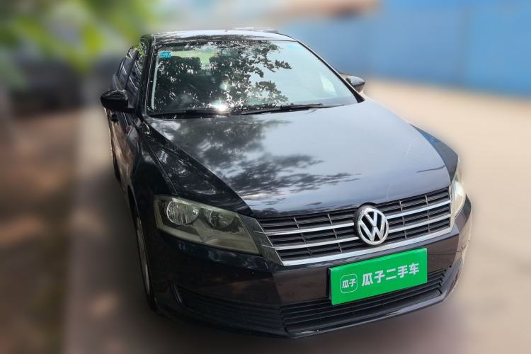 Used Volkswagen Lavida 2017 1.6L Automatic Fashion Edition Front Right 45 Deg