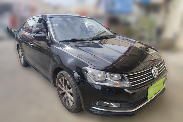 Used Volkswagen Lavida 2017 230TSI DSG Comfort Edition Front Right 45 Deg