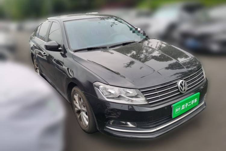 Used Volkswagen Lavida 2017 1.6L Automatic Comfort Edition Front Right 45 Deg