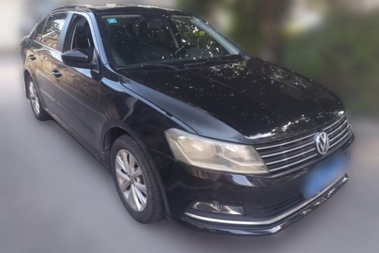 Used Volkswagen Lavida 2017 1.6L Automatic Comfort Edition Front Right 45 Deg