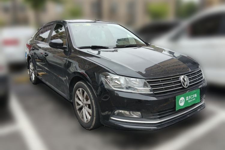 Used Volkswagen Lavida 2017 230TSI DSG Comfort Edition Front Right 45 Deg