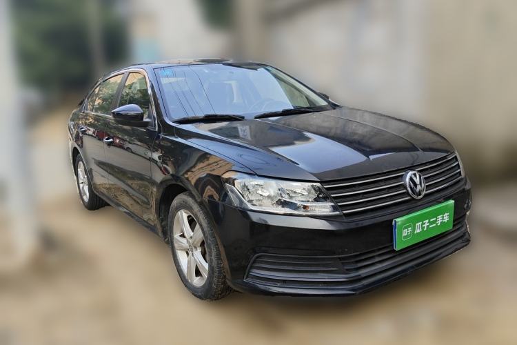 Used Volkswagen Lavida 2017 1.6L Automatic Fashion Edition Front Right 45 Deg