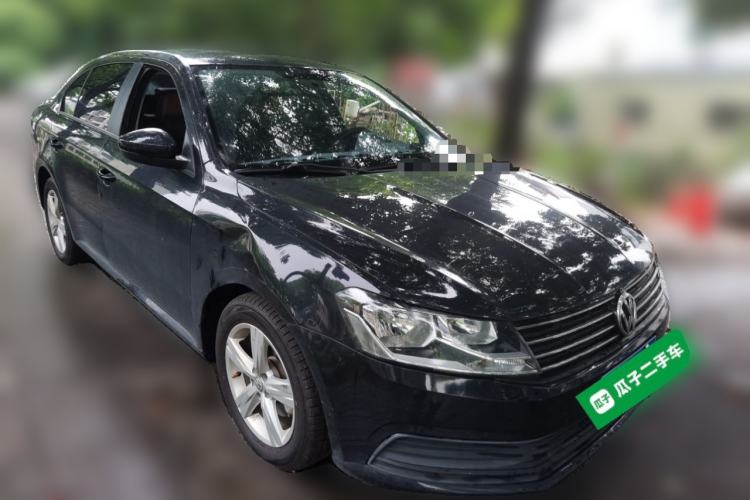 Used Volkswagen Lavida 2017 1.6L Automatic Fashion Edition Front Right 45 Deg