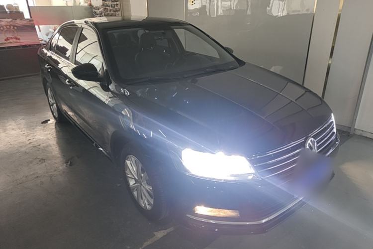 Used Volkswagen Lavida 2017 1.6L Automatic Comfort Edition Front Right 45 Deg