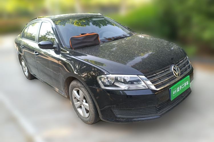 Used Volkswagen Lavida 2017 1.6L Automatic Comfort Edition Front Right 45 Deg