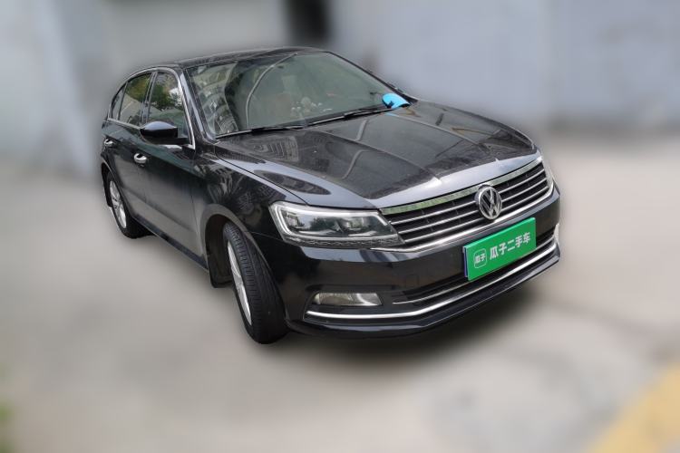 Used Volkswagen Lavida 2017 1.6L Manual Comfort Edition Front Right 45 Deg