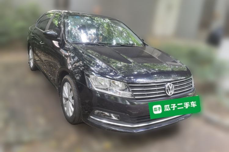 Used Volkswagen Lavida 2017 230TSI DSG Comfort Edition Front Right 45 Deg