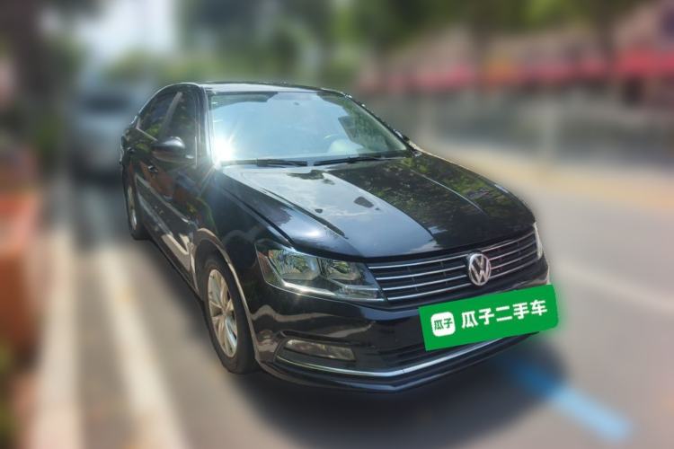 Used Volkswagen Lavida 2017 1.6L Automatic Comfort Edition Front Right 45 Deg
