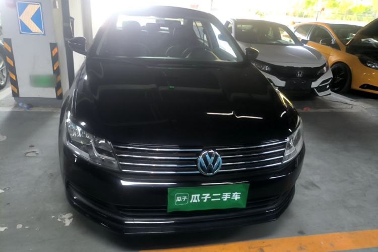 Used Volkswagen Lavida 2017 1.6L Manual Fashion Edition Front